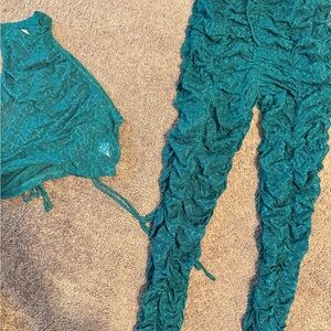 💚 Ruched Textured 2-Piece Set – Size M 💚